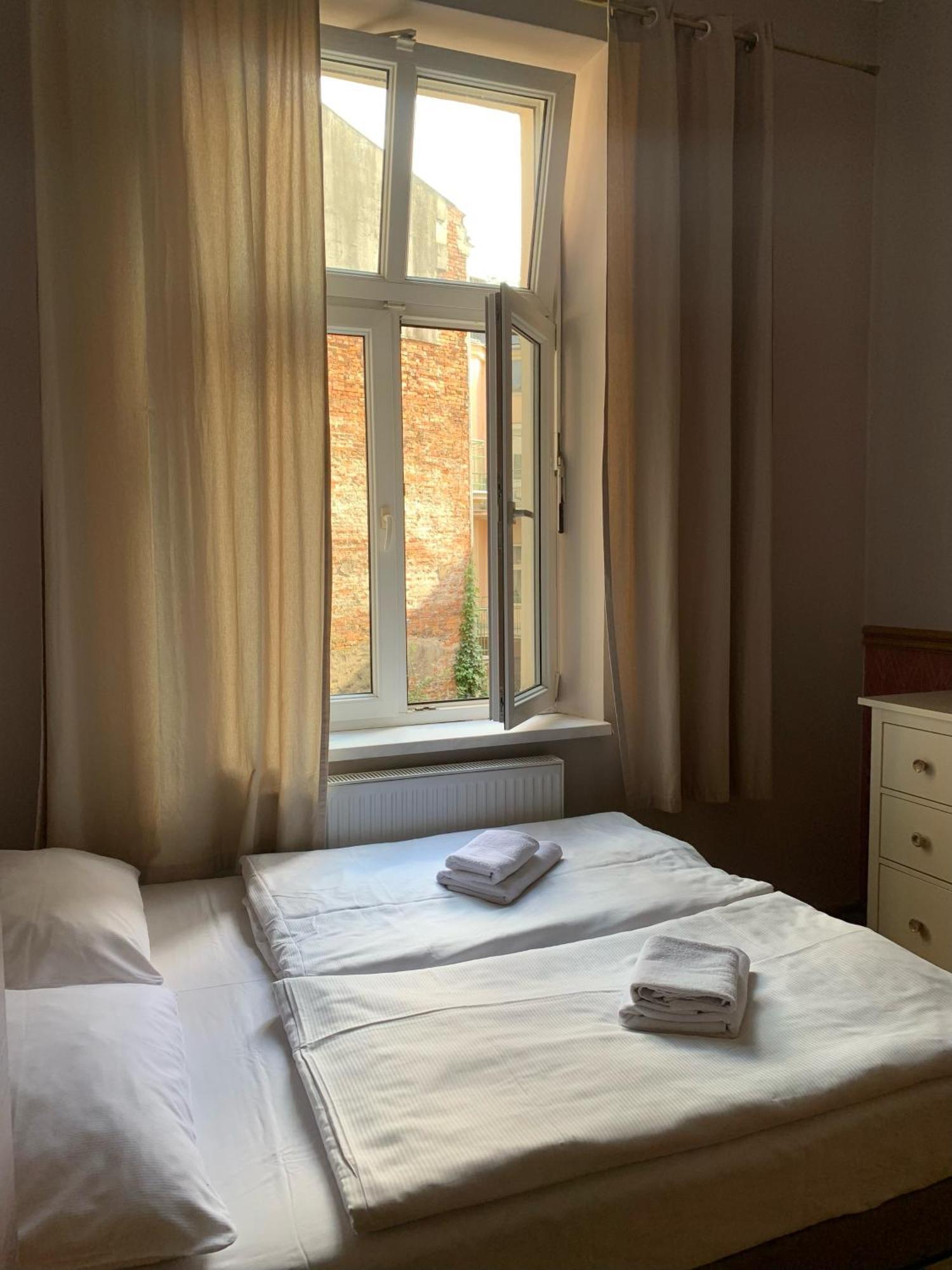 Apartament Gold Jasmine Apartman Krakkó Kültér fotó