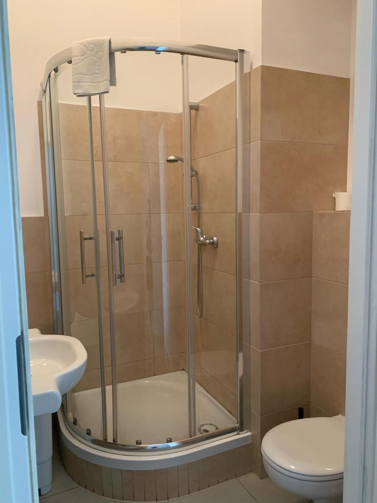 Apartament Gold Jasmine Apartman Krakkó Kültér fotó